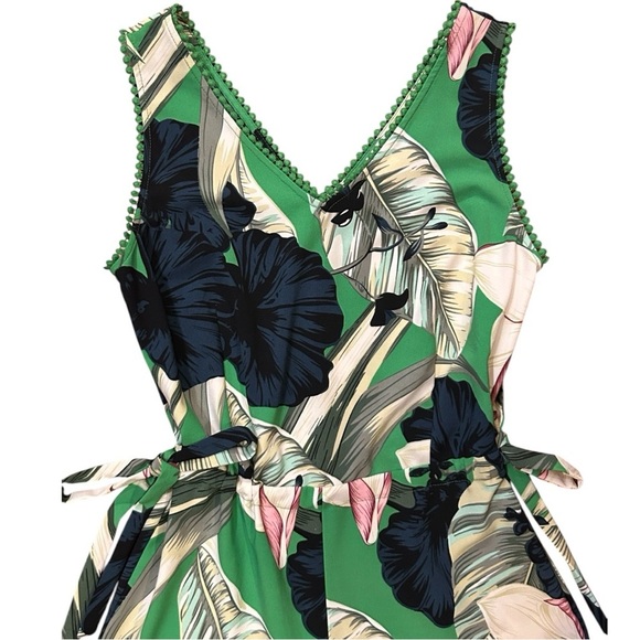 Elegant Floral Green Jumpsuit Tropical Flowers Crop Wide Leg Sleeveless Size 6 - Picture 3 of 10